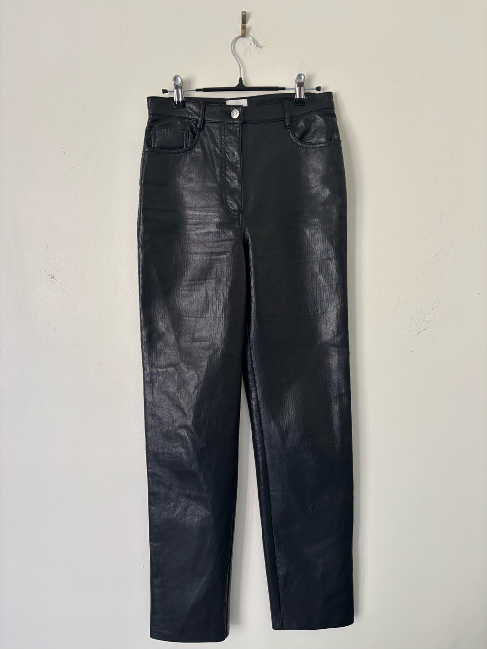 Wilfred Aritzia Classic Black  Faux Leather Women’s Jeans Sz 4